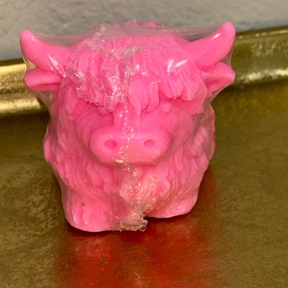 Handcrafted Goat Milk champagne toast  highland cow pink - Picture 5 of 5